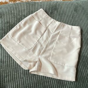 ⭐️3/$15⭐️ Lush Cream, Zip Up Back, Vintage, Pocket Cloth Linen Short, Women's Sm